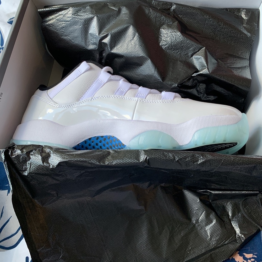 Brand NEW with tags Jordan 11 legend blue low - Picture 7 of 10